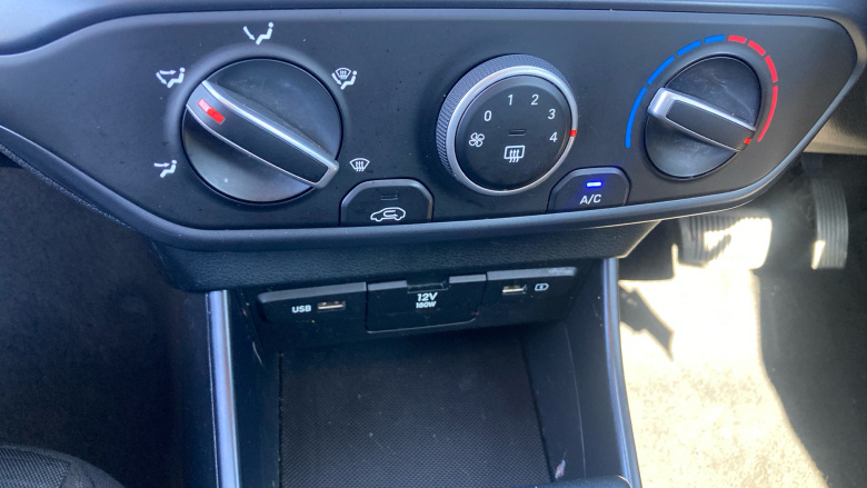 Hyundai i20 1.0T GDi 48V MHD SE Connect 5dr DCT Petrol Hatchback